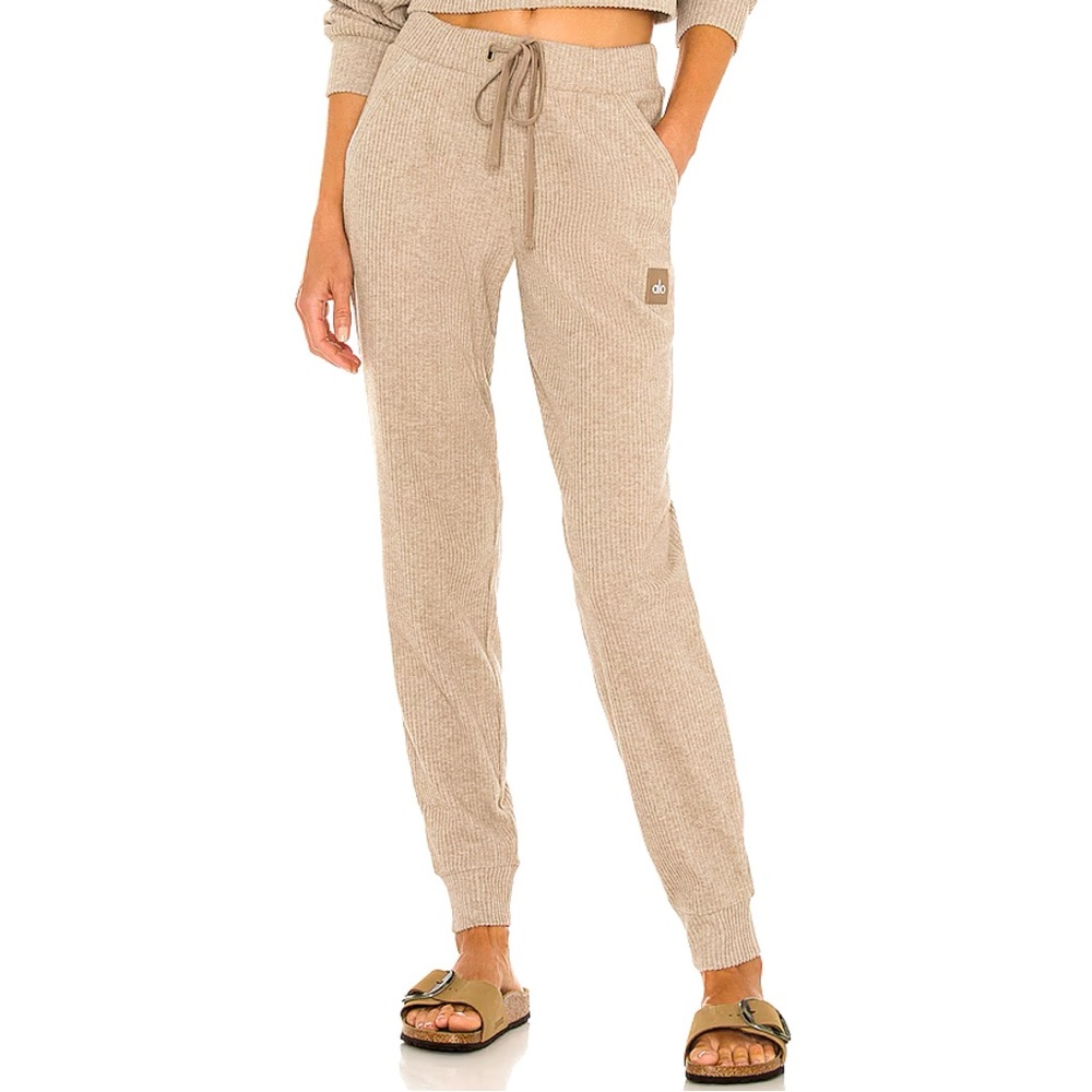 Alo muse sweatpants